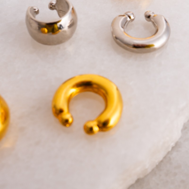 Earcuff dorado No 203