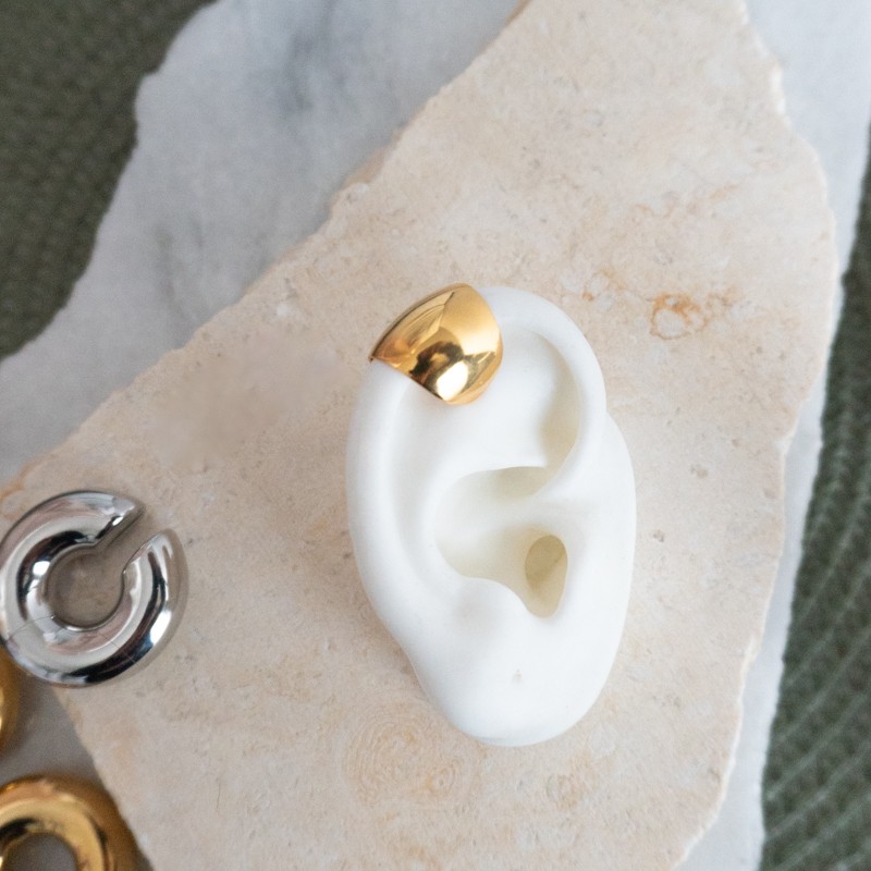 Earcuff dorado No 200